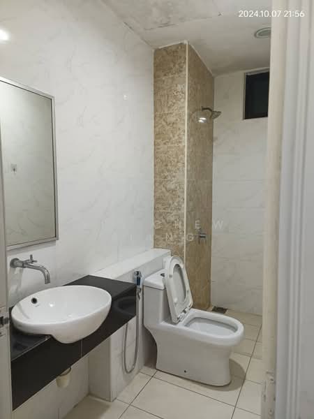 Servis Apartment untuk Dijual di D'Summit Residences - Sin Chew Siang - Bathroom - PropertyGuru.com.my