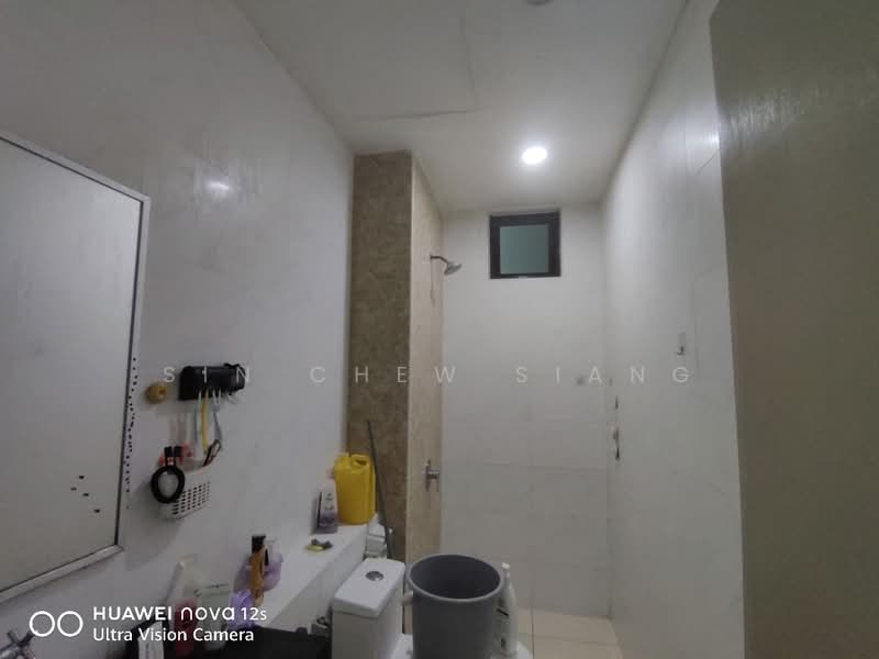 Servis Apartment untuk Dijual di D'Summit Residences - Sin Chew Siang - Bathroom - PropertyGuru.com.my