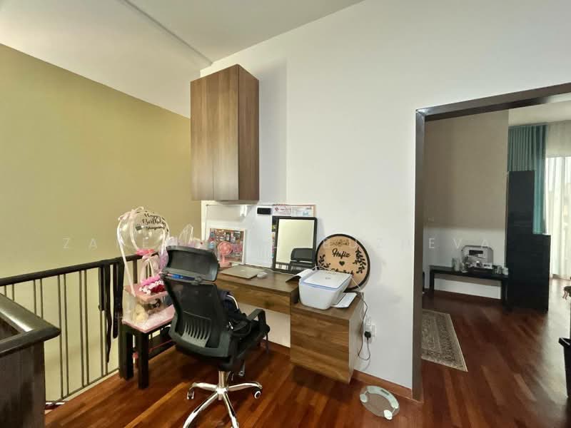 Rumah Berkembar untuk Dijual di Taman Tasik Semenyih (Semenyih) - Zarema Kulbuzheva - Study - PropertyGuru.com.my