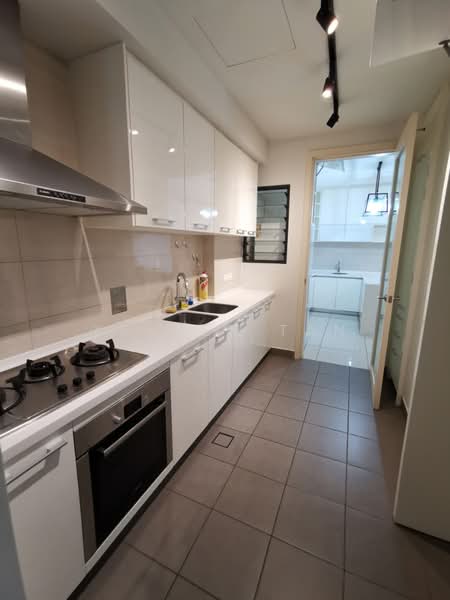 Condominium for Sale at Verdana - Kelven Tan - Kitchen - PropertyGuru.com.my