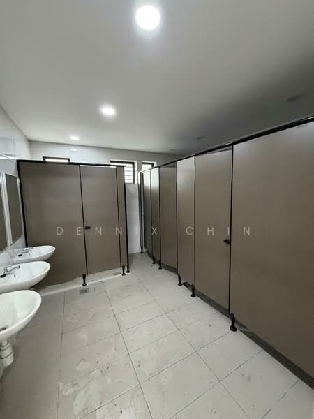 Warehouse for Rent in Petaling Jaya (Selangor) - Dennix Chin - Bathroom - PropertyGuru.com.my
