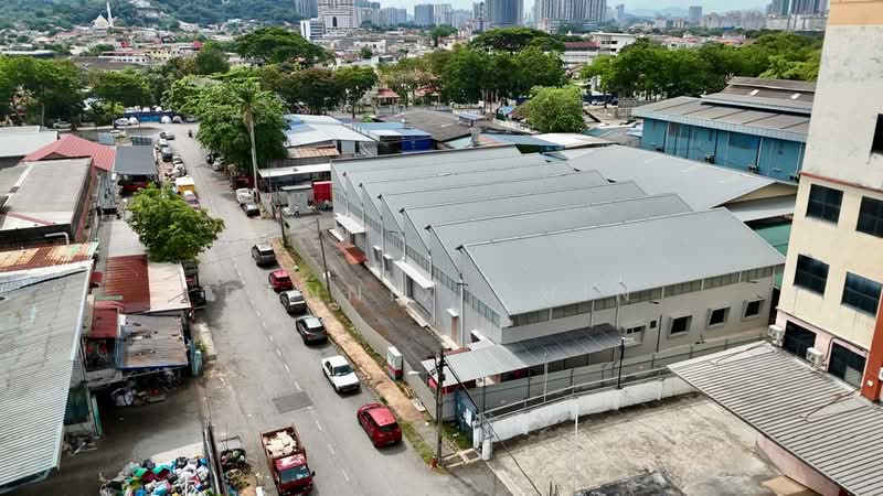 Warehouse for Rent in Petaling Jaya (Selangor) - Dennix Chin - Exterior - PropertyGuru.com.my