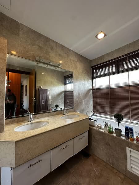 Bungalow for Sale in Bukit Tunku (Kenny Hills) (Kuala Lumpur) - Terry Teh - Bathroom - PropertyGuru.com.my