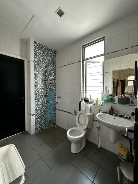 Semi-Detached House for Sale in Sri Hartamas (Kuala Lumpur) - Terry Teh - Bathroom - PropertyGuru.com.my