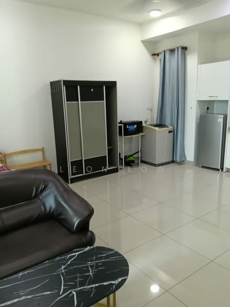Servis Apartment untuk Disewa di Cybersquare - Leon Low - Living Room - PropertyGuru.com.my