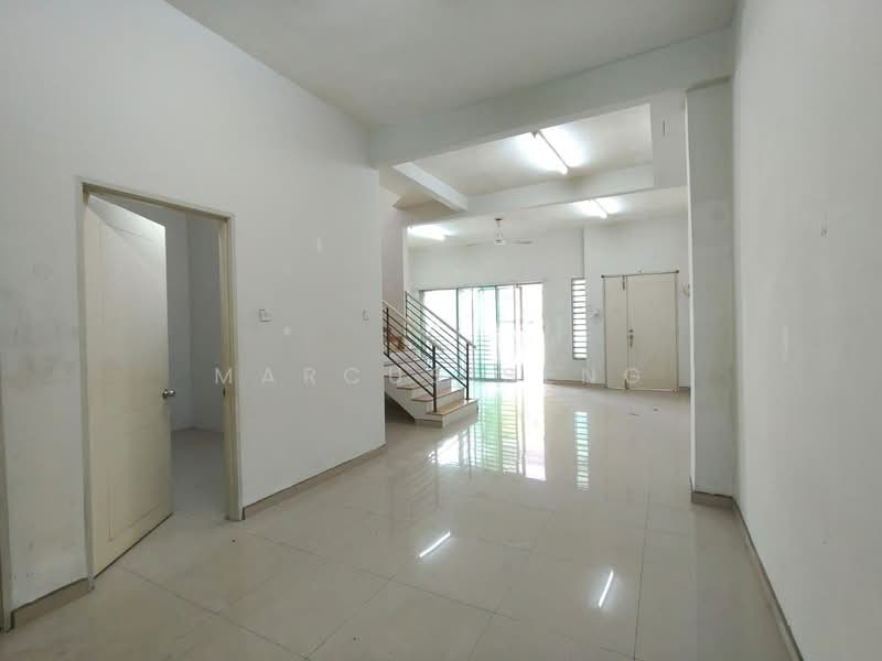 Rumah Teres 2 Tingkat untuk Dijual di Medan Klebang Sentosa (Chemor) - Marcus Seng - Living Room - PropertyGuru.com.my