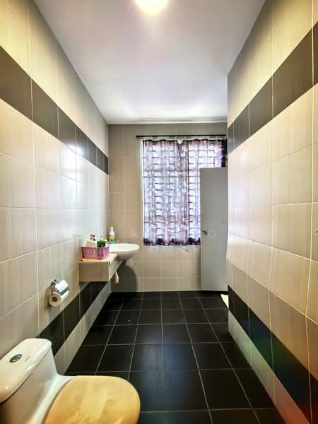 Rumah Kluster untuk Dijual di Kangkar Pulai (Skudai) - Bryan Goh - Bathroom - PropertyGuru.com.my