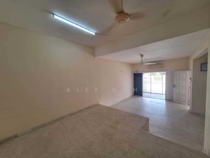 2-storey Terraced House for Sale in Ampang Jaya (Ampang) - Alex Goh - Living Room - PropertyGuru.com.my