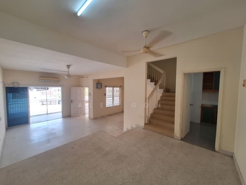 2-storey Terraced House for Sale in Ampang Jaya (Ampang) - Alex Goh - Living Room - PropertyGuru.com.my