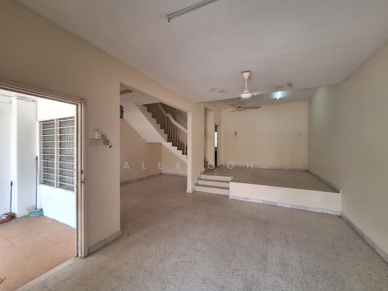 2-storey Terraced House for Sale in Ampang Jaya (Ampang) - Alex Goh - Living Room - PropertyGuru.com.my