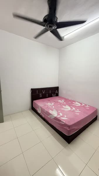 Pangsapuri untuk Dijual di The Rise Collection 2 - Vivian Sim - Bedroom - PropertyGuru.com.my