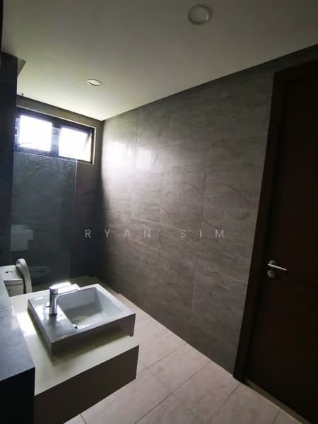 Kondominium untuk Disewa di Alila2 - Ryan Sim - Bathroom - PropertyGuru.com.my