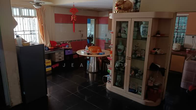 Rumah Teres 1 Tingkat untuk Dijual di Pekan Nanas (Johor) - Jean Yap - Living Room - PropertyGuru.com.my