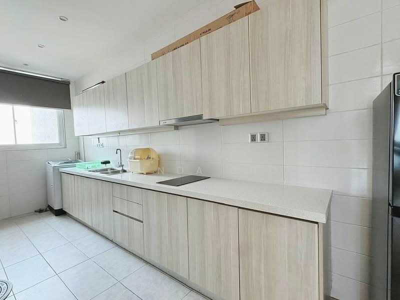 Service Residence for Sale at Paragon Suites @ CIQ - Belinda Choo - Kitchen - PropertyGuru.com.my