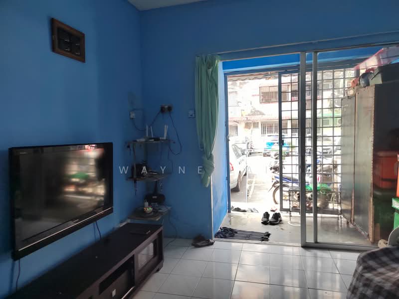 Pangsapuri untuk Dijual di Taman Setia Balakong - Wayne Lai - Living Room - PropertyGuru.com.my