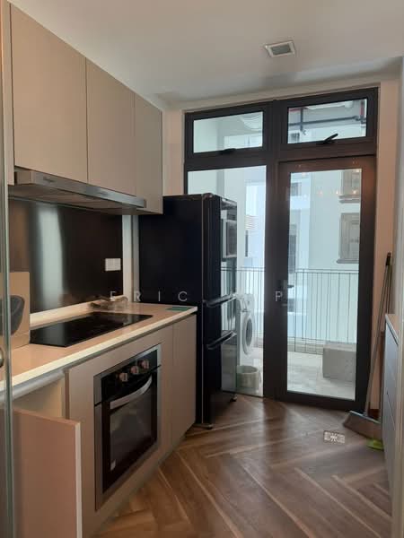 Servis Apartment untuk Disewa di Crescent Bay Suites (Teluk Bayu) - ERIC YAP - PropertyGuru.com.my