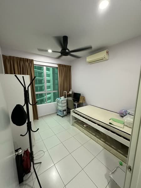 Servis Apartment untuk Dijual di The Zizz @ Damansara North - Rex Beh - Bedroom - PropertyGuru.com.my