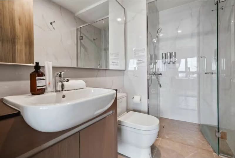 Service Residence for Sale at Agile Bukit Bintang - Johnson Ngai - Bathroom - PropertyGuru.com.my
