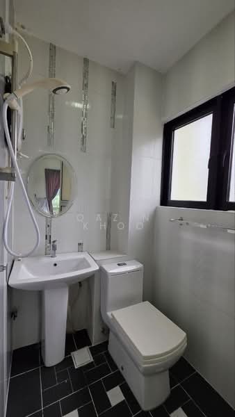 Condominium for Sale at Treetops Residence - Qazin Khoo - Bathroom - PropertyGuru.com.my