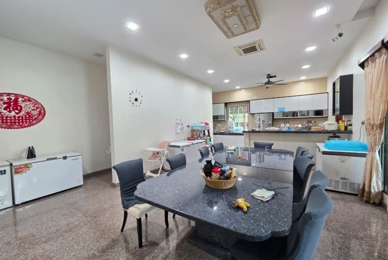 Bungalow for Sale in Rawang (Selangor) - Joshua Tee - Dining Room - PropertyGuru.com.my