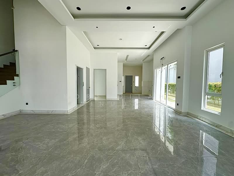 Rumah Berkembar untuk Dijual di Bandar Bukit Raja (Klang) - NORFADILAH ZAINUDDIN - Living Room - PropertyGuru.com.my