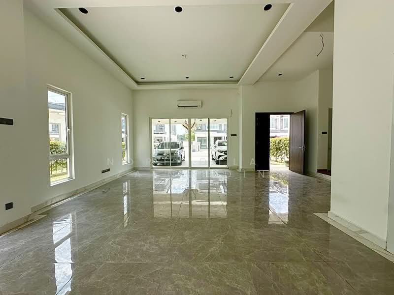 Rumah Berkembar untuk Dijual di Bandar Bukit Raja (Klang) - NORFADILAH ZAINUDDIN - Living Room - PropertyGuru.com.my