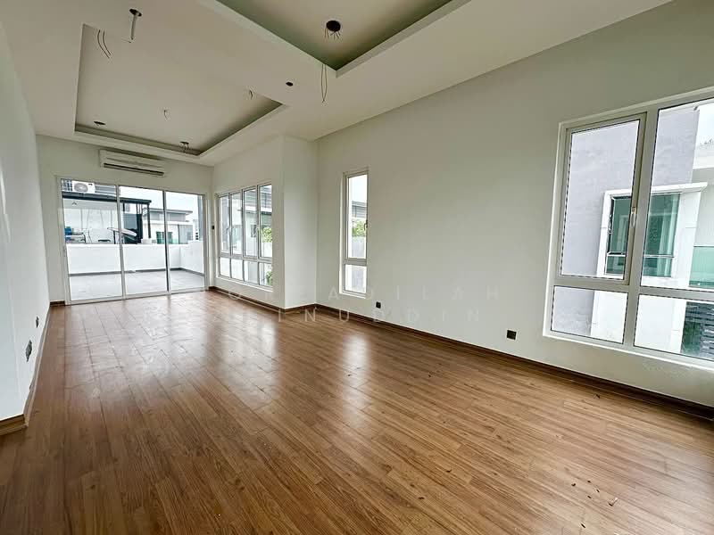 Rumah Berkembar untuk Dijual di Bandar Bukit Raja (Klang) - NORFADILAH ZAINUDDIN - Living Room - PropertyGuru.com.my