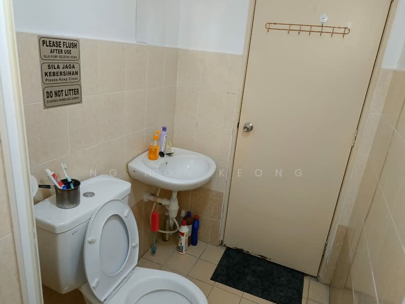 Condominium for Rent at Koi Tropika - Ng Hon Keong - Bathroom - PropertyGuru.com.my