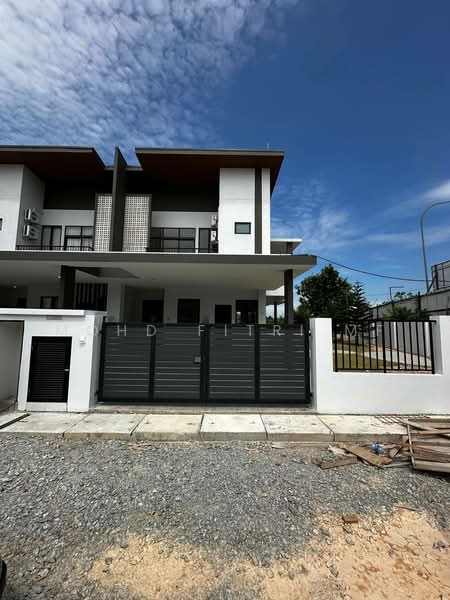 Rumah Teres untuk Dijual di Hulu Langat (Selangor) - Mohd Fitri MF - Exterior - PropertyGuru.com.my