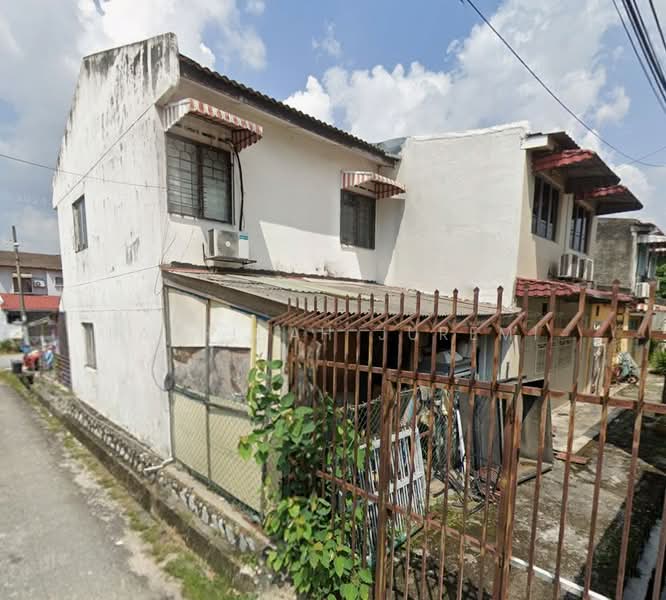 Rumah Teres 2 Tingkat untuk Dijual di Bandar Kinrara (Selangor) - Rashidah Juremi - Exterior - PropertyGuru.com.my