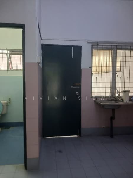 2-storey Terraced House for Rent in Taman Sea (Petaling Jaya) - Vivian Siew - Bathroom - PropertyGuru.com.my