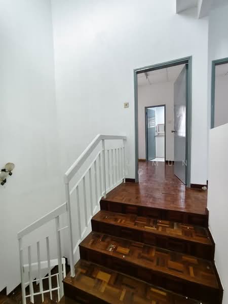 2-storey Terraced House for Sale in Taman Wawasan (Puchong) - Eric Lau Mun Chung - Interior - PropertyGuru.com.my
