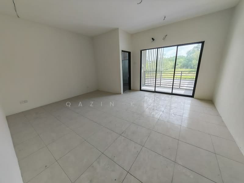 Rumah Teres 2 Tingkat untuk Dijual di Station 18 (Ipoh) - Qazin Khoo - Living Room - PropertyGuru.com.my