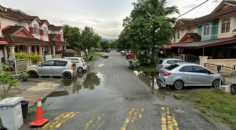 Rumah Teres 2 Tingkat untuk Dijual di Puncak Alam (Selangor) - Rashidah Juremi - Exterior - PropertyGuru.com.my