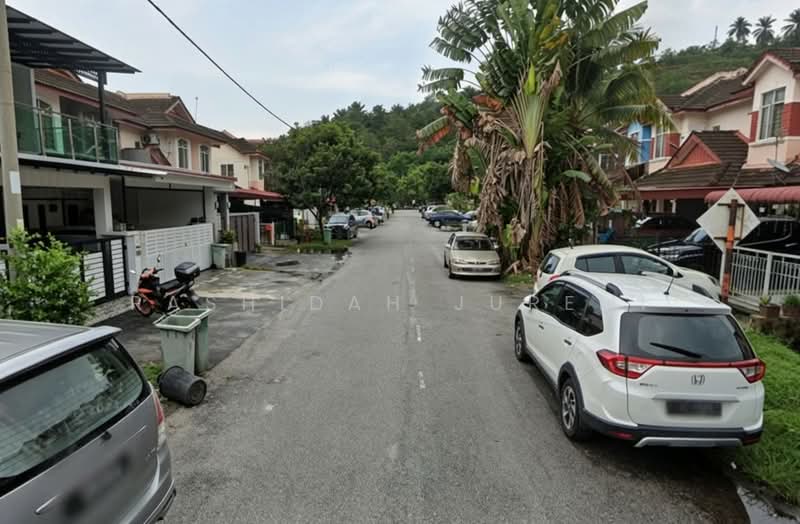 Rumah Teres 2 Tingkat untuk Dijual di Puncak Alam (Selangor) - Rashidah Juremi - Exterior - PropertyGuru.com.my
