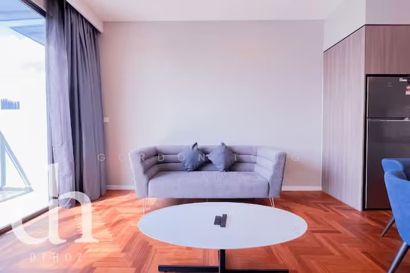 Servis Apartment untuk Disewa di Bloomsvale Menara Vista Petaling - Gordon Tong - Living Room - PropertyGuru.com.my