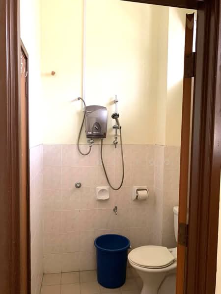 2-storey Terraced House for Sale in Bandar Putra (Kulai) - Janice Foo - Bathroom - PropertyGuru.com.my