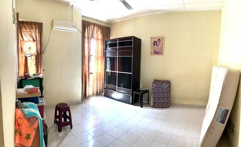 2-storey Terraced House for Sale in Bandar Putra (Kulai) - Janice Foo - Living Room - PropertyGuru.com.my