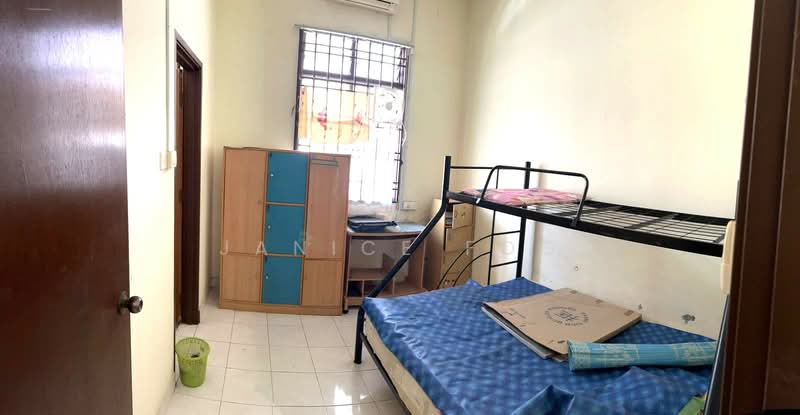 2-storey Terraced House for Sale in Bandar Putra (Kulai) - Janice Foo - Bedroom - PropertyGuru.com.my