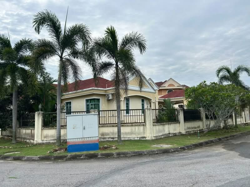 Bungalow for Sale in Sepang (Selangor) - Michael Wong - Exterior - PropertyGuru.com.my