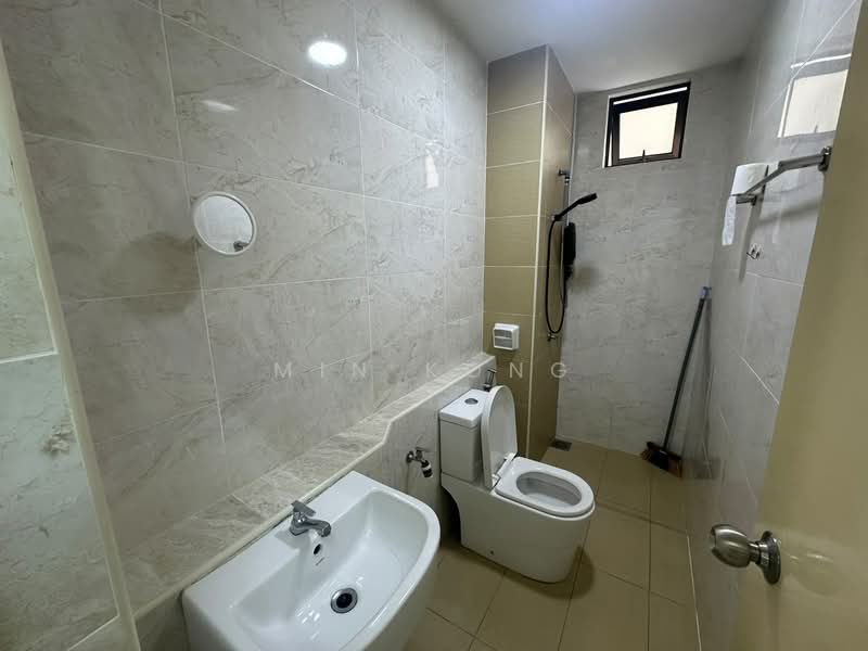 Servis Apartment untuk Disewa di D'Summit Residences - Min Kong - Bathroom - PropertyGuru.com.my