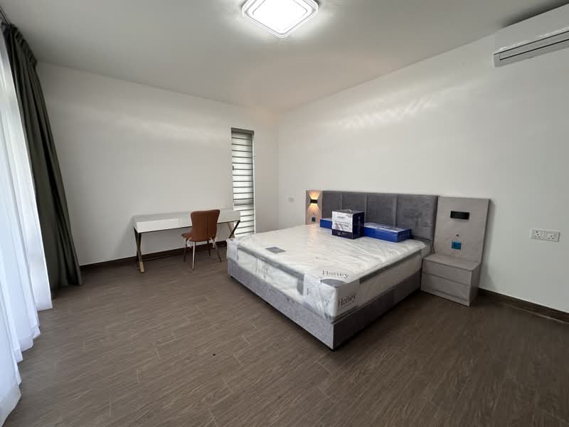 Cluster House for Rent in Forest City (Gelang Patah) - Kyle Das - Bedroom - PropertyGuru.com.my