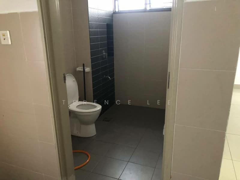 Rumah Teres 2 Tingkat untuk Disewa di Bandar Bukit Raja (Klang) - Terence Lee - Bathroom - PropertyGuru.com.my