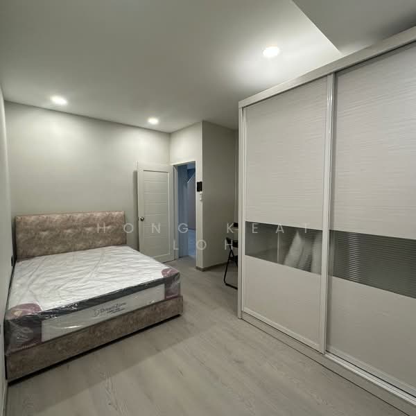 2-storey Terraced House for Rent in Taman Desaria (Petaling Jaya) - Hong Keat Loh - Bedroom - PropertyGuru.com.my