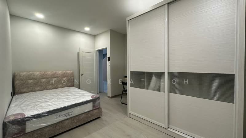 2-storey Terraced House for Rent in Taman Desaria (Petaling Jaya) - Hong Keat Loh - Bedroom - PropertyGuru.com.my