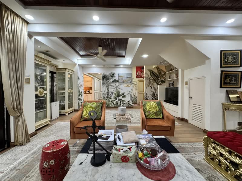 2-storey Terraced House for Sale in Seksyen 13 (Shah Alam) - Mohd Fadzli - Living Room - PropertyGuru.com.my