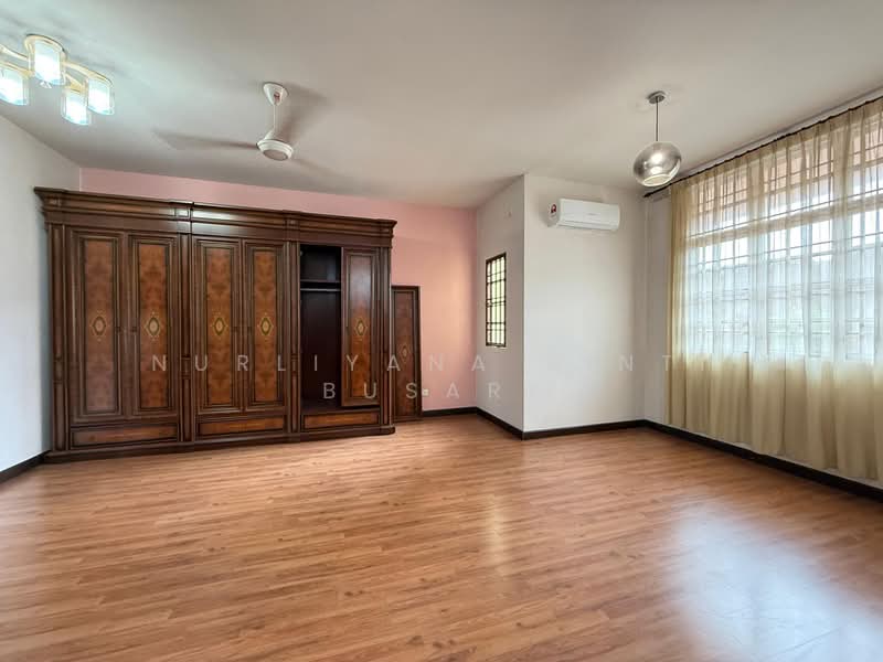 Rumah Teres 2 Tingkat untuk Disewa di Denai Alam (Shah Alam) - Nurliyana Binti Busari - Bedroom - PropertyGuru.com.my