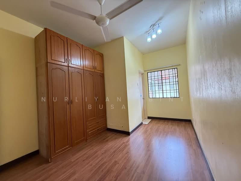 Rumah Teres 2 Tingkat untuk Disewa di Denai Alam (Shah Alam) - Nurliyana Binti Busari - Bedroom - PropertyGuru.com.my