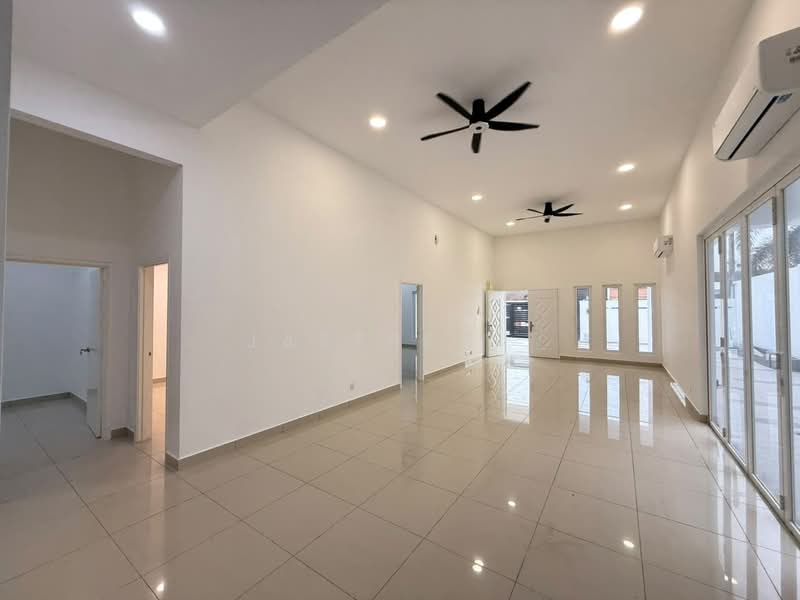 Semi-Detached House for Sale in Taman Ungku Tun Aminah (Skudai) - Jaffrey . - PropertyGuru.com.my