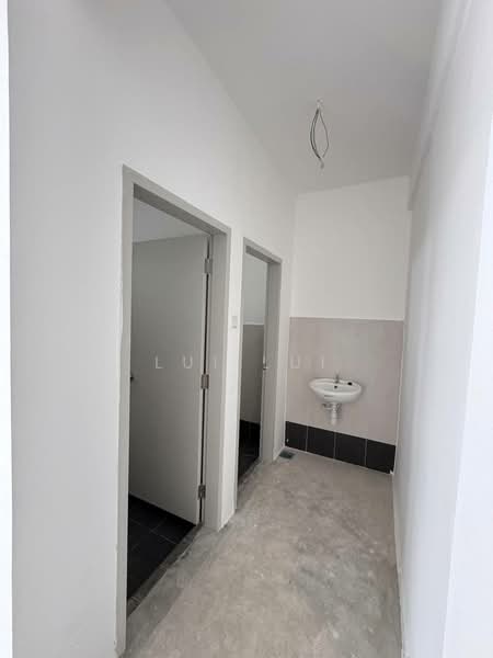 Shop / Office for Rent in Skudai (Johor) - Lui Lui - Corridor - PropertyGuru.com.my